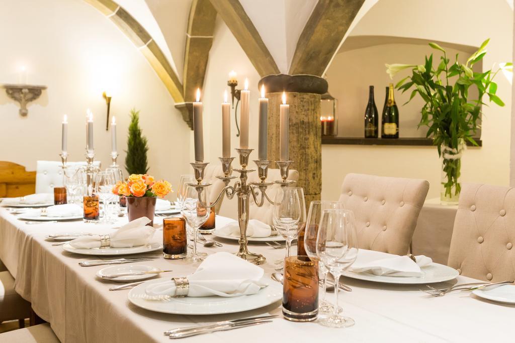 Hotel Am Helmwartsturm Andernach Exteriör bild