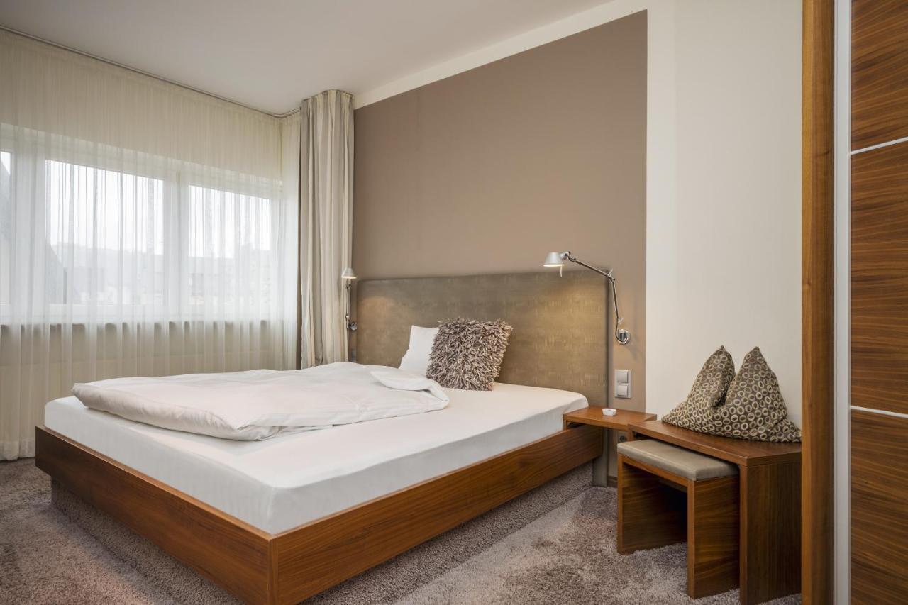 Hotel Am Helmwartsturm Andernach Exteriör bild